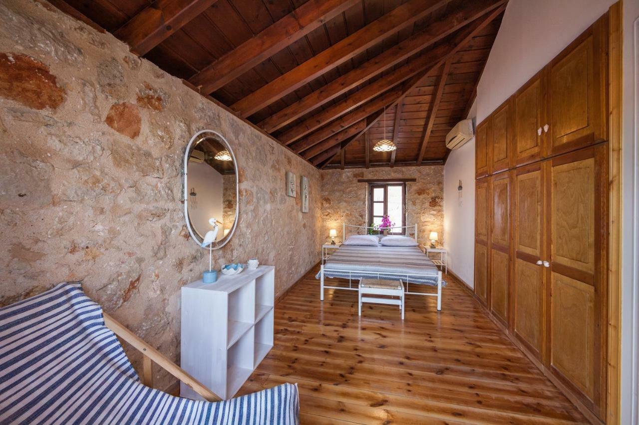Rosalia Apartments Chalki Town 외부 사진