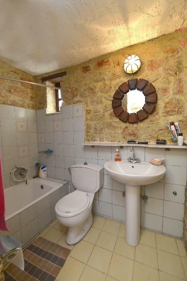 Rosalia Apartments Chalki Town 외부 사진