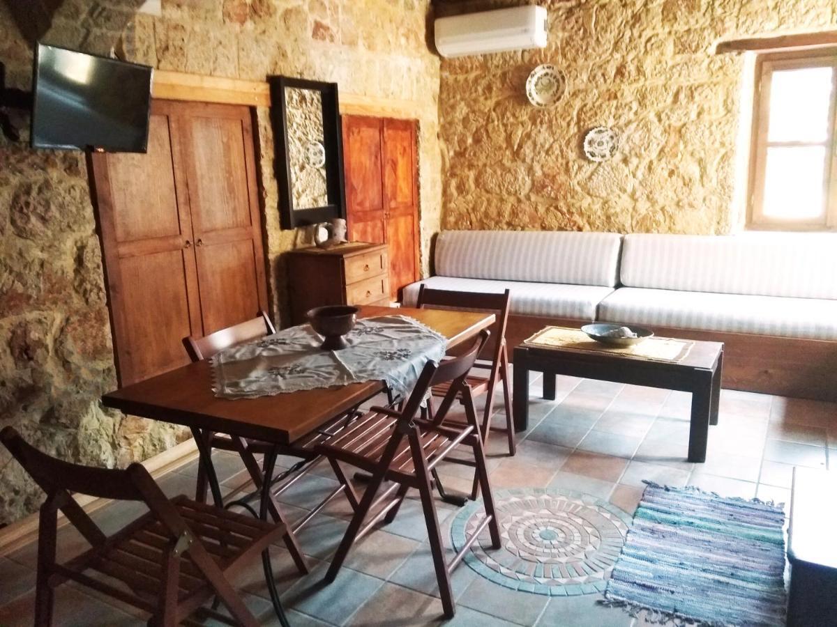 Rosalia Apartments Chalki Town 외부 사진